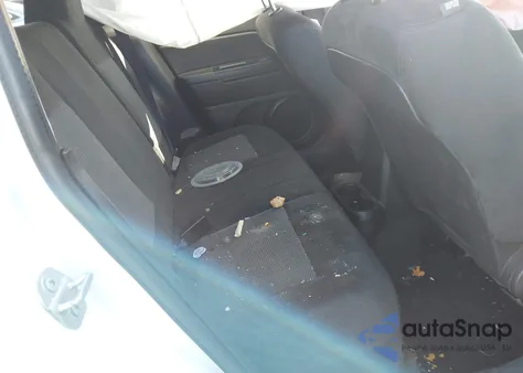 2016 Jeep Patriot Latitude z USA, uszkodzony, nr VIN 1C4NJRFB1GD758772